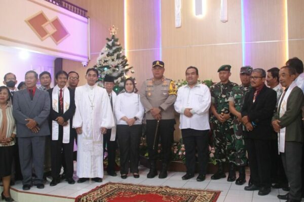 Perayaan Natal di Blora Umat Kristen dan Katolik Bersatu dalam Damai dan Sukacita 1024x576 1