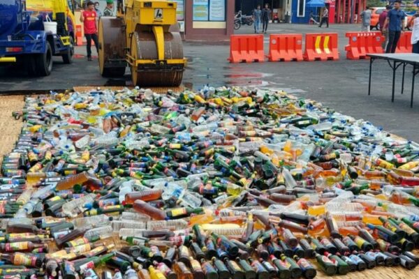 Ribuan Liter Miras Dimusnahkan di Mapolres Jepara Jelang Nataru 2024 1024x576 1