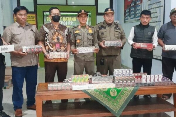 Satpol PP Rembang dan Bea Cukai Kudus Sita 8.420 Batang Rokok Ilegal dalam Operasi Gabungan 1024x576 1