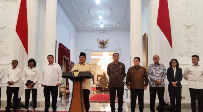 Presiden Prabowo resmikan layanan bank emas pertama di Indonesia