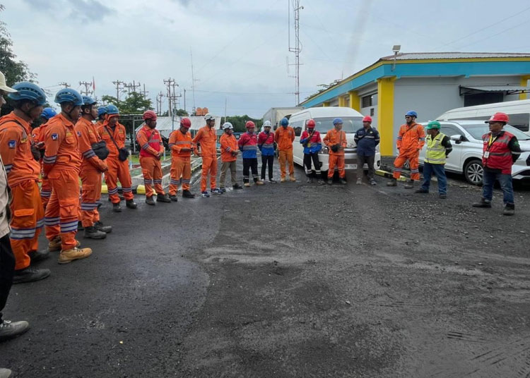 Sukses Lakukan Penggantian Earth Wire UPT Purwokerto Berhasil Jaga Suplai Pasokan Listrik Pada Perayaan Tahun Baru Imlek2