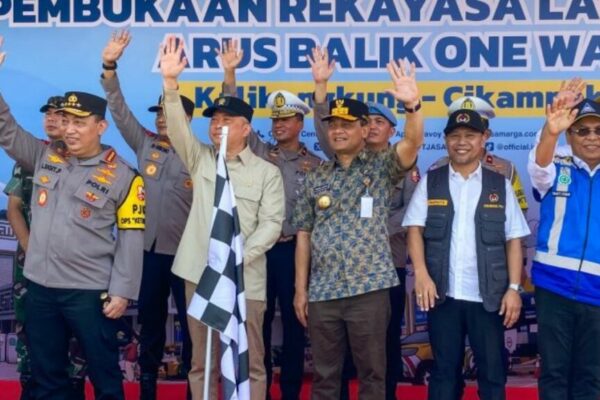 One Way Dimulai Arus Balik dari Jateng ke Jakarta Tembus 365 Ribu Kendaraan 1024x576 1