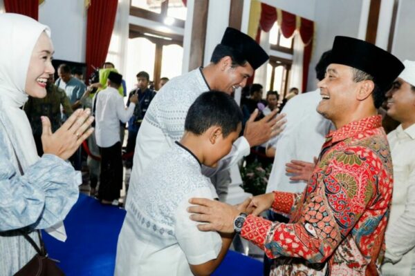 Open House Gubernur Jateng Disambut Antusias Ratusan Warga Nikmati Nuansa Keluarga di Rumah Rakyat 1024x576 1