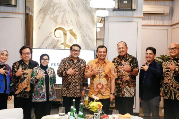 Ahmad Luthfi dan Menparekraf Bahas Sinergi Majukan Ekonomi Kreatif Jawa Tengah 1024x576 1
