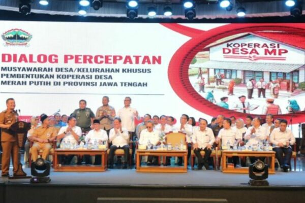 Gubernur Ahmad Luthfi Sambut Antusiasme Kepala Desa Terkait Program Koperasi Merah Putih 1024x576 1