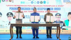 Pemprov Jateng Teken MoU Perlindungan Perempuan dan Anak Bareng 17 Lembaga 1024x576 1