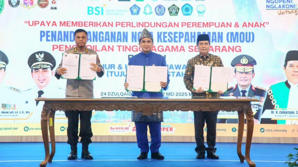 Pemprov Jateng Teken MoU Perlindungan Perempuan dan Anak Bareng 17 Lembaga 1024x576 1