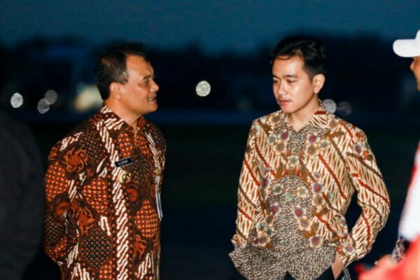 Tembok Penahan Air Laut di Pelabuhan Tanjung Emas Jebol Gubernur Jateng Pastikan Penanganan Cepat 1024x576 1