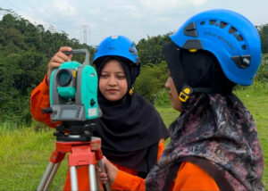 Wujudkan Peran Perempuan Tangguh Srikandi PLN UPT Purwokerto Terjun Langsung