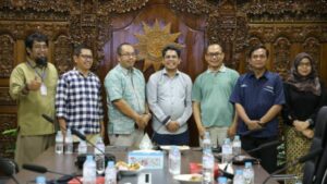 100 Hari Kerja LuthfiE28093Yasin Tuai Apresiasi Ombudsman Respons Cepat Masalah Tuntas 1024x576 1
