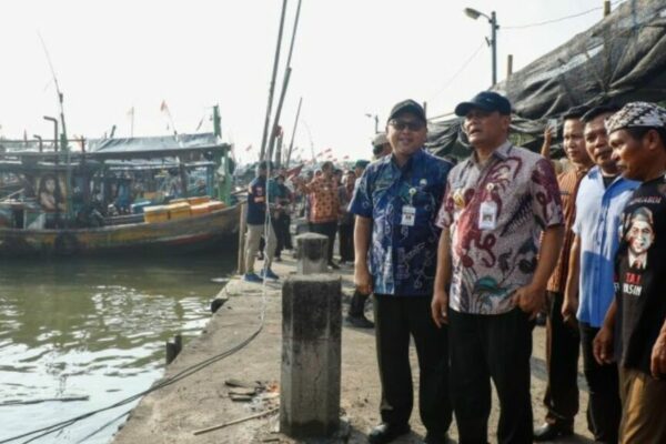 Ahmad Luthfi Tinjau Pengerukan Muara Asemdoyong Nelayan Sambut Langkah Cepat Pemprov 1024x576 1