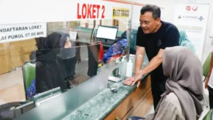 Gubernur Jateng Tinjau Layanan Fast Track RSUD Moewardi untuk Pasien Berkebutuhan Khusus 1024x576 1