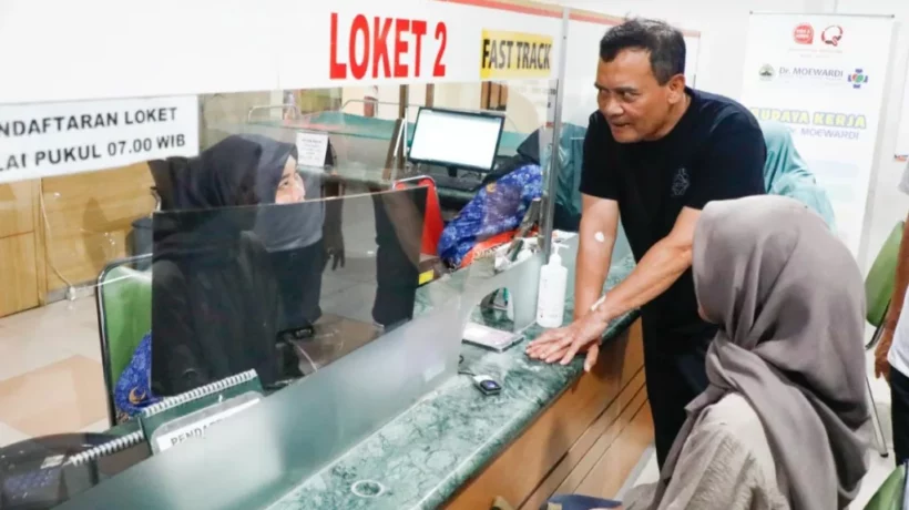 Gubernur Jateng Tinjau Layanan Fast Track RSUD Moewardi untuk Pasien Berkebutuhan Khusus 1024x576 1