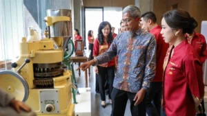 Sekda Jateng Dorong Industri Farmasi Kembangkan Obat Herbal Berbasis Kearifan Lokal 1024x576 1