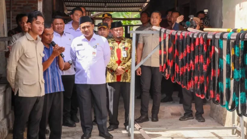 Pemprov Jateng Perkuat Industri Tenun Lurik Klaten Wapres Gibran Apresiasi Inovasi Pengrajin 1024x576 1