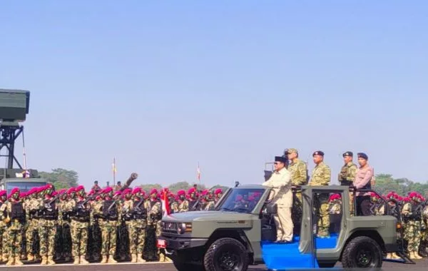 Prabowo Berikan Pangkat Kehormatan pada 14 Purnawirawan