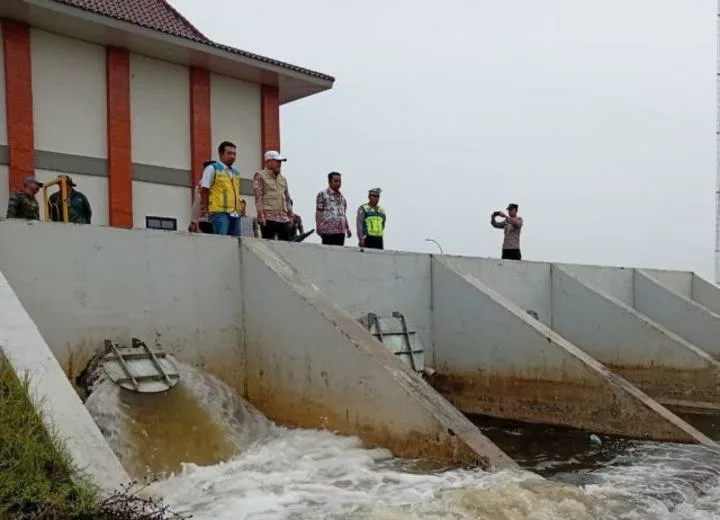 Bupati Kudus pastikan infrastruktur pengendali air dalam kondisi aman