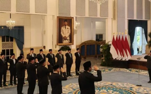 Prabowo Beri Surat Terima Kasih kepada Menteri Terkena Reshuffle