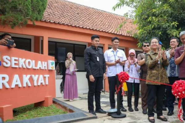 Sekolah Rakyat Terintegrasi 45 Semarang Memulai Masa Pengenalan Lingkungan Sekolah (MPLS) 15 Sekolah Rakyat Terintegrasi 45 Semarang Memulai Masa Pengenalan Lingkungan Sekolah MPLS