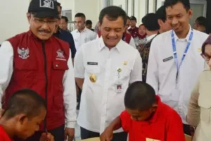 Gubernur Jateng Sekolah Rakyat Solutif Atasi Kemiskinan di Wilayah Ini