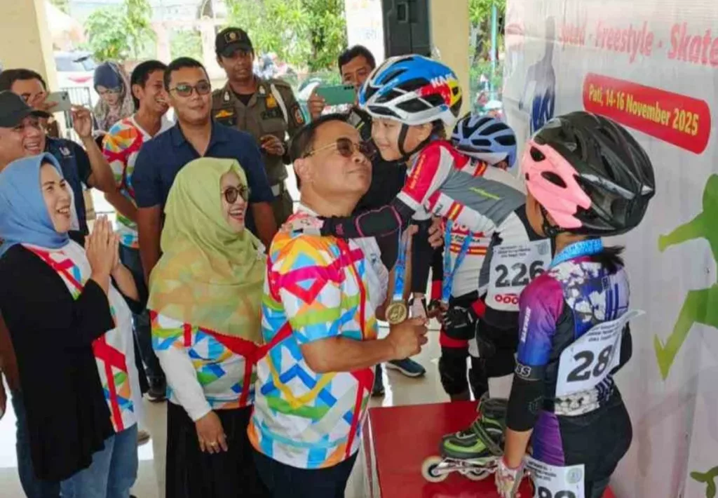 Pati Tuan Rumah Kejurprov Sepatu Roda Skateboard Bupati Sudewo Pastikan Layanan Maksimal 1024x719 1