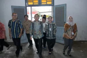 Menbud Siapkan Revitalisasi Gedung Sarekat Islam di Semarang pada 2026 1024x683 1