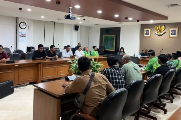 Petani Tebu Blora Datangi Istana Minta Keadilan 1024x594 1