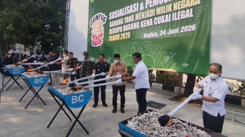 Bea Cukai dan Pemkab Kudus Musnahkan 897 Juta Batang Rokok Ilegal Rp1337 Miliar