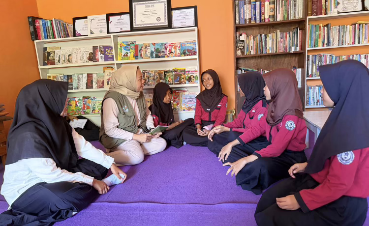 Rumah Baca Purnama PLN Perkuat Budaya Literasi dan Pemberdayaan Masyarakat di Banjarnegara