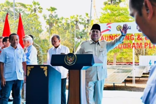Prabowo Tegaskan Negara Hadir Hadapi Bencana dan Karhutla