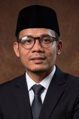 Direktur Pusat Studi Kebijakan Publik dan Politik PUSDIKPPOL Dr Imam Fauzi Surahmat SAB MAB
