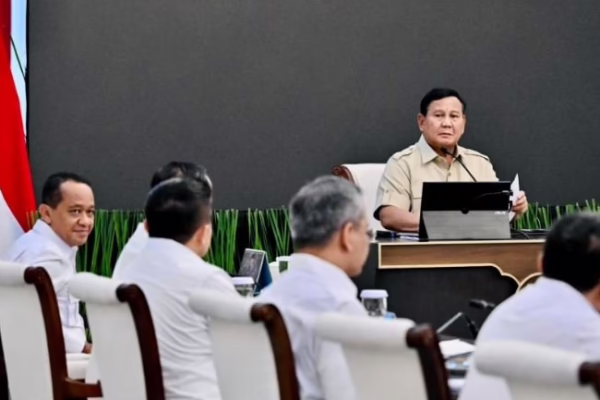 Seskab Teddy Ungkap 6 Langkah Presiden Prabowo Menuju Kemandirian Energi