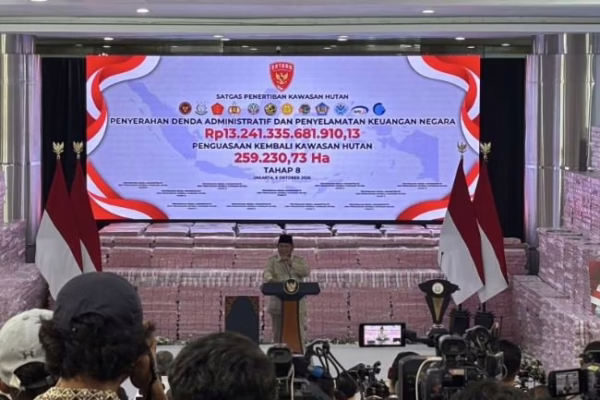 Prabowo Tegaskan Satgas PKH Selamatkan Kekayaan Negara untuk Naikkan Gaji Guru